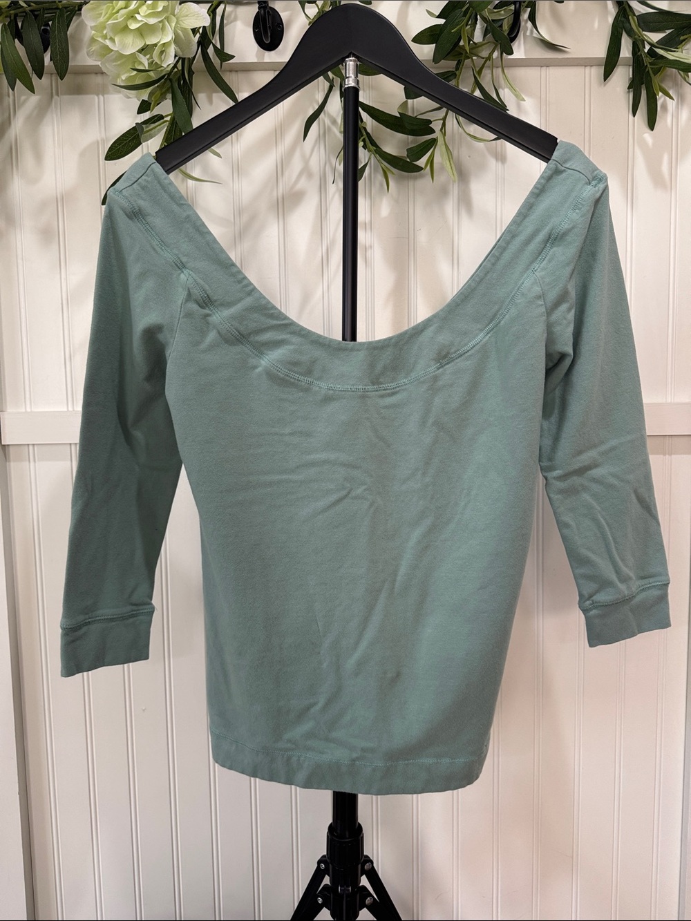 #312 FREE PEOPLE INTIMATELY Scoop Neck 3/4 Sleeve Top in Sage Green L